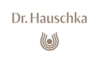Dr. Hauschka Logo, Verkauf in der Apostel Krätuer Drogerie im Ihr Einkaufsland International, Marktheidenfeld.